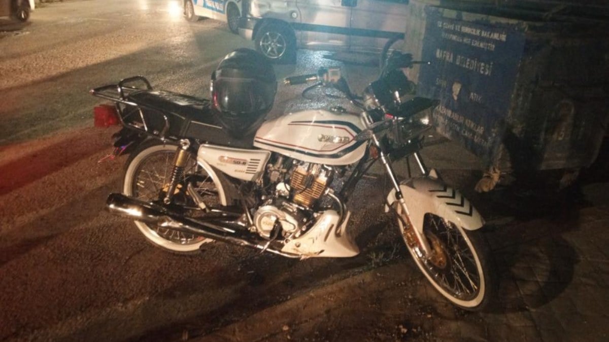 Samsun’da hafif ticari araçla çarpışan motosikletin şoförü yaralandı